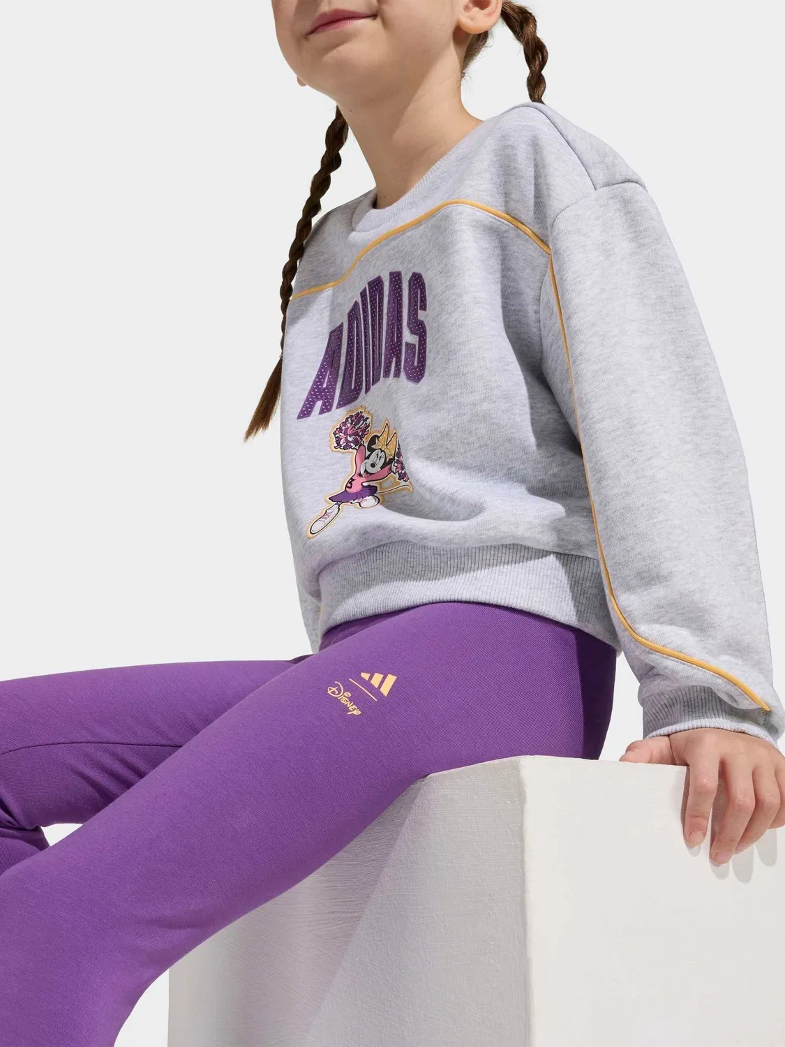 Спортивный костюм adidas Disney Minnie Mouse, серый — фото 4