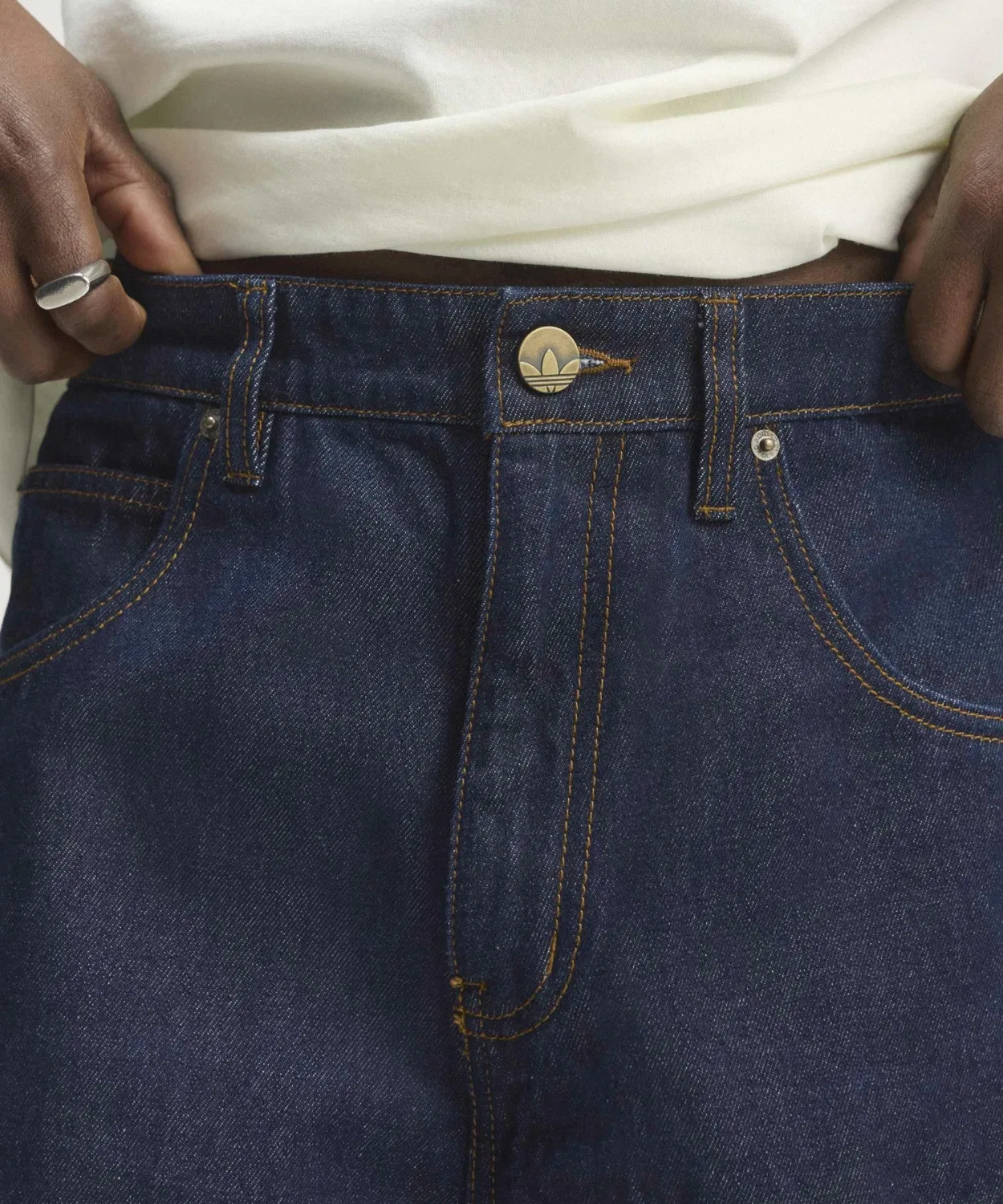 Мужские джинсовые шорты с принтом Firebird Adicolor Raw Denim, Adidas, Dark Indigo Blue — фото 2