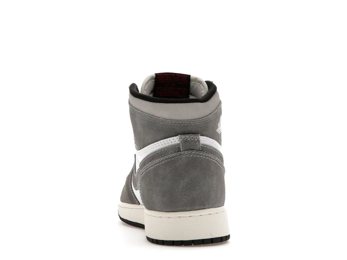 Детские кроссовки с высоким верхом Jordan 1 Retro High OG Jordan, Black/Fire Red/Light Smoke Grey/Sail — фото 4