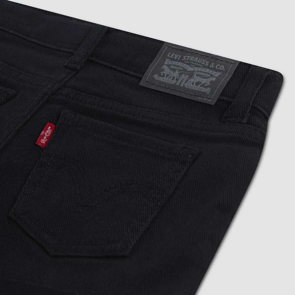Короткие шорты для девочек 2-4 лет Levi's, Black - Charcoal — фото 4