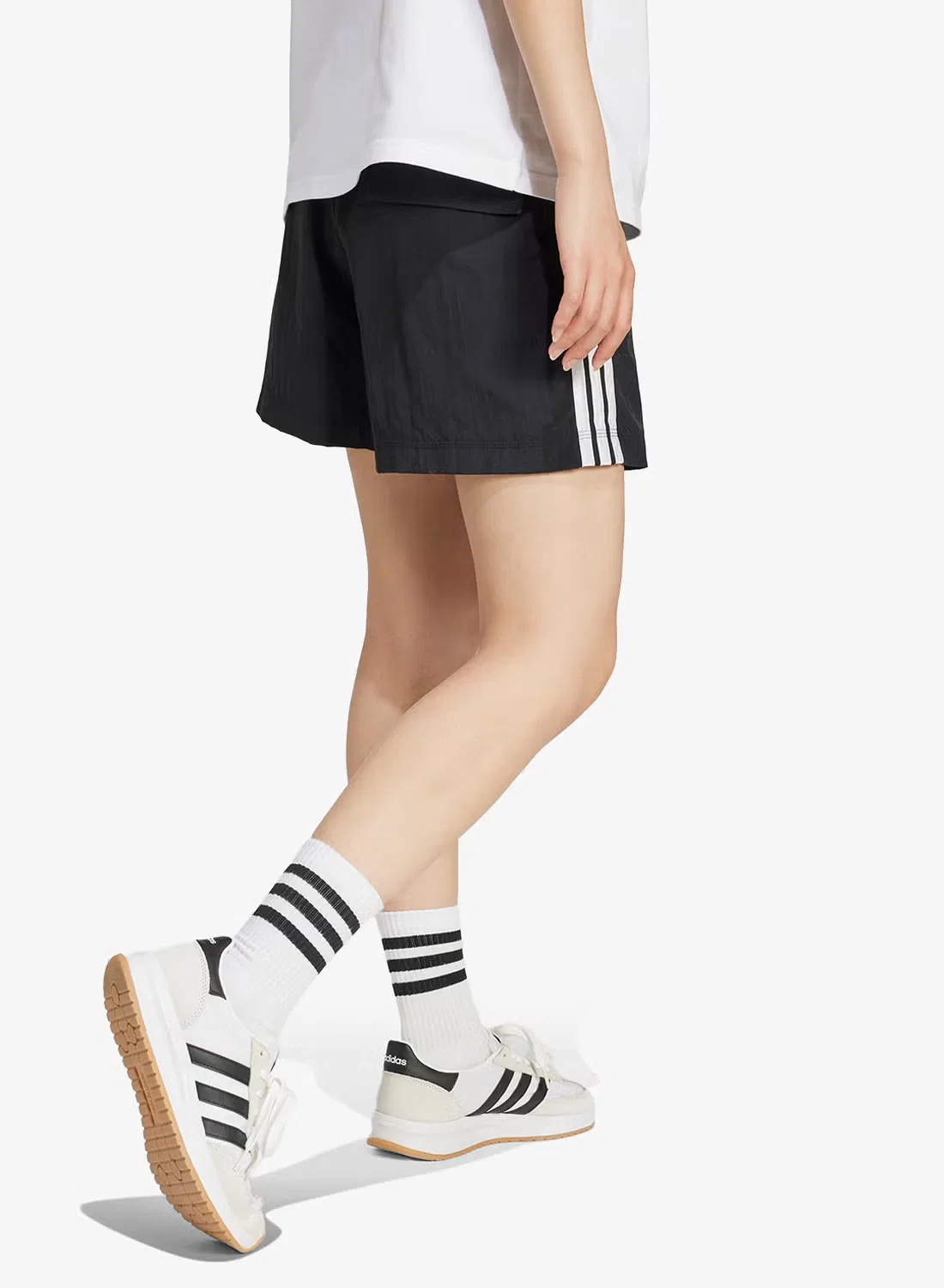 Шорты свободные с лампасами Adidas, черный — фото 2