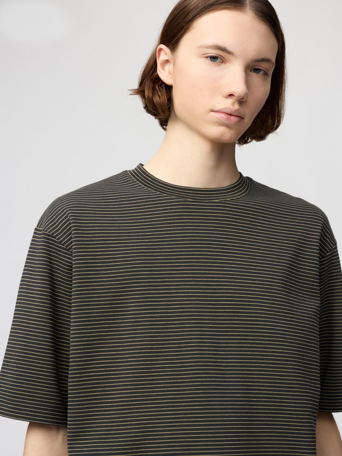 

Футболка Uniqlo Airism Cotton Oversized Striped, 09 черный