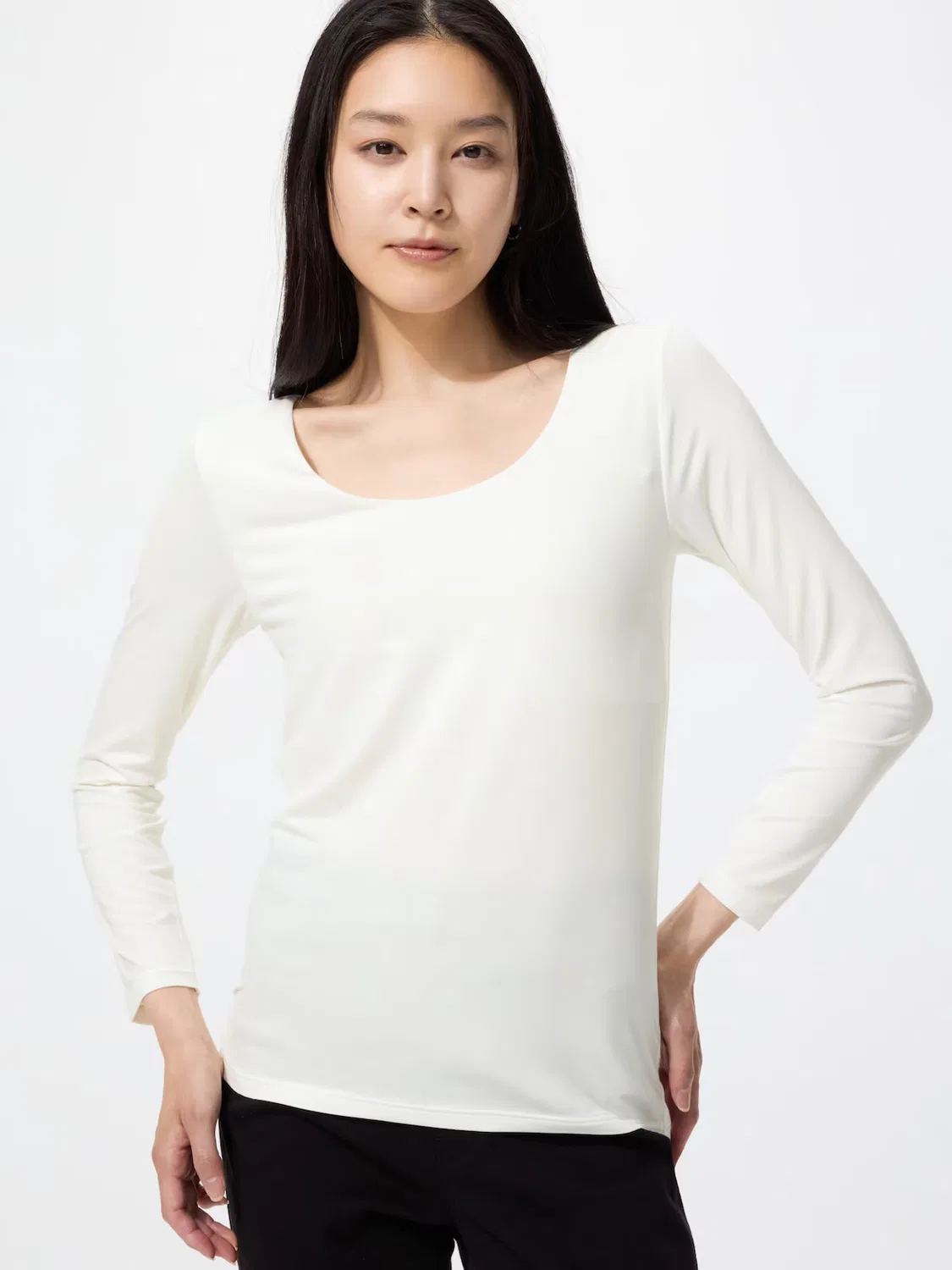 Футболка Uniqlo Heattech, с U-образным вырезом и рукавом 8/10, белый