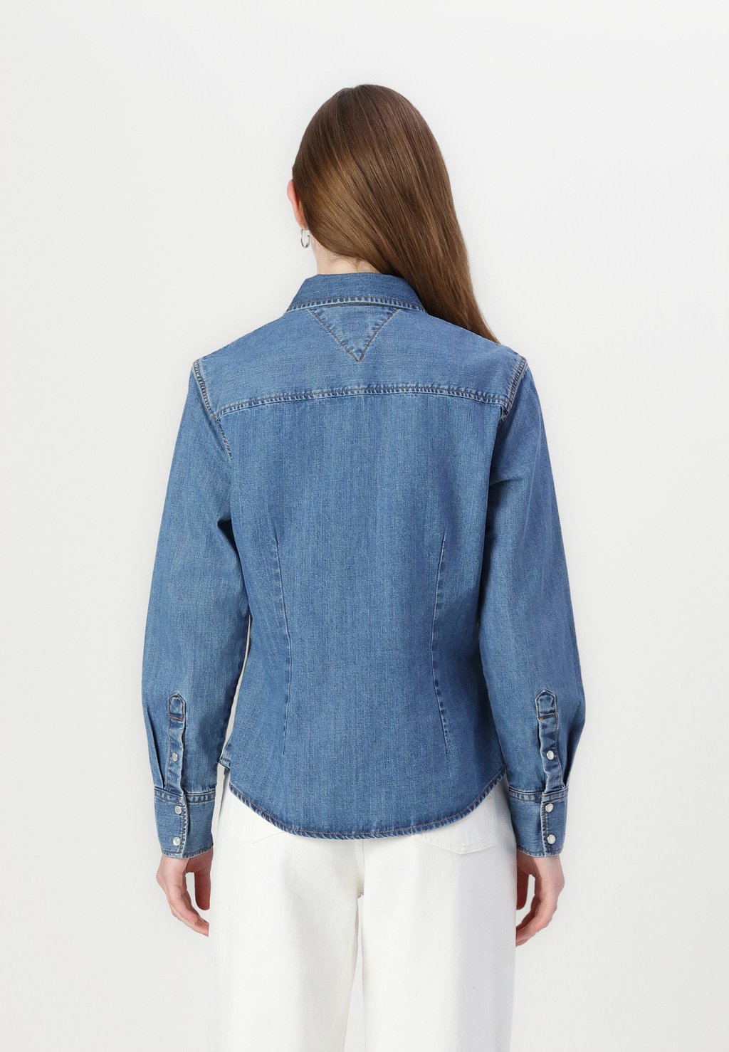 

Блузка на пуговицах REGULAR WESTERN SHIRT Tommy Jeans, синий деним