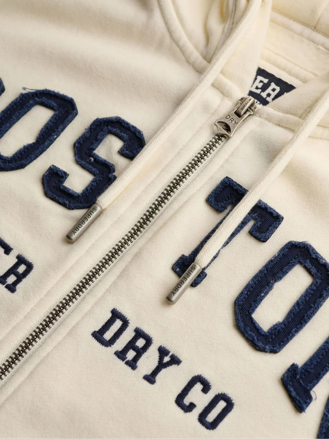 Худи кроп с zip-застежкой, свободный крой Superdry, белый — фото 2