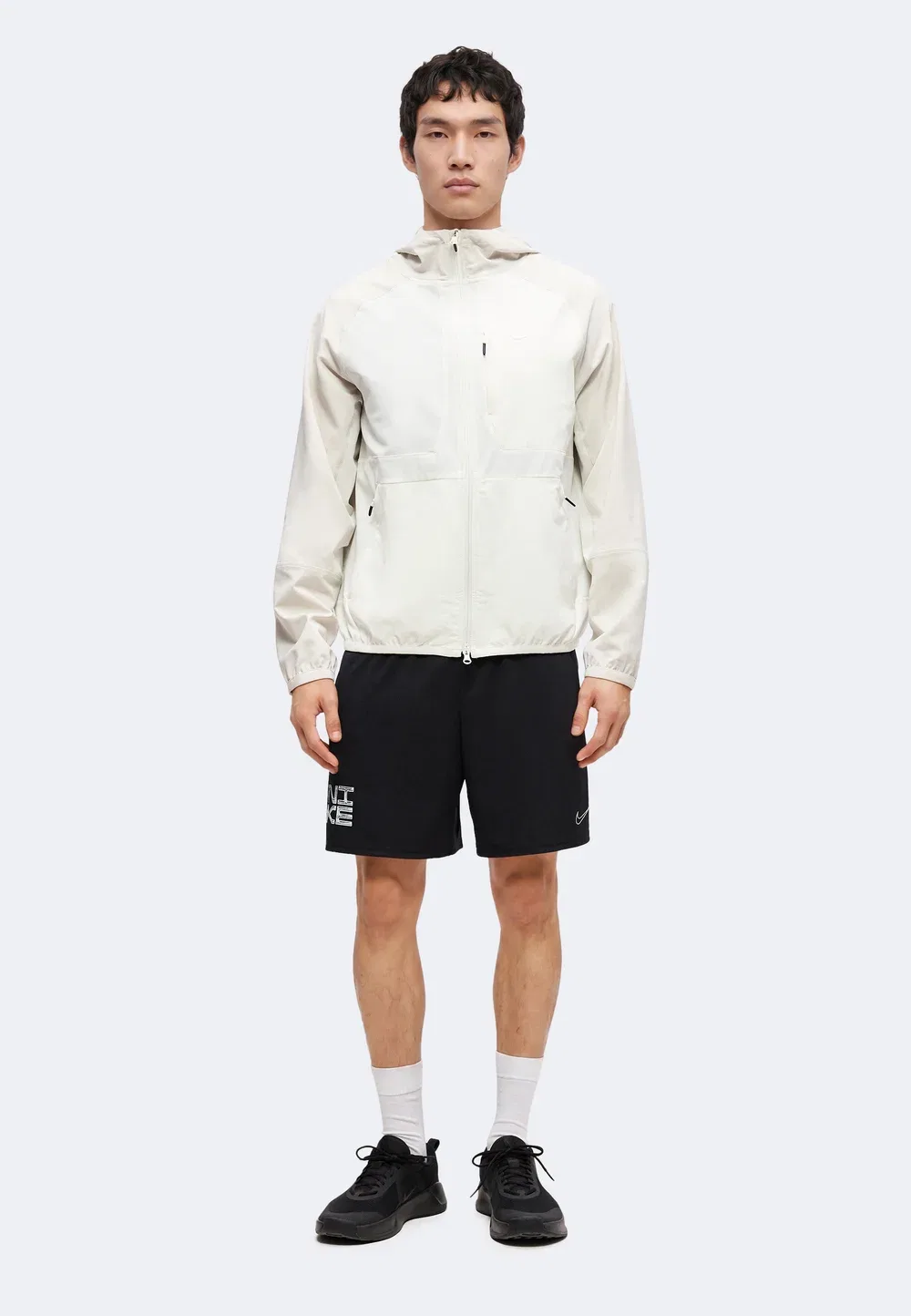 Неограниченная функциональность - ветровка Nike Performance, Light Orewood/Sail — фото 2