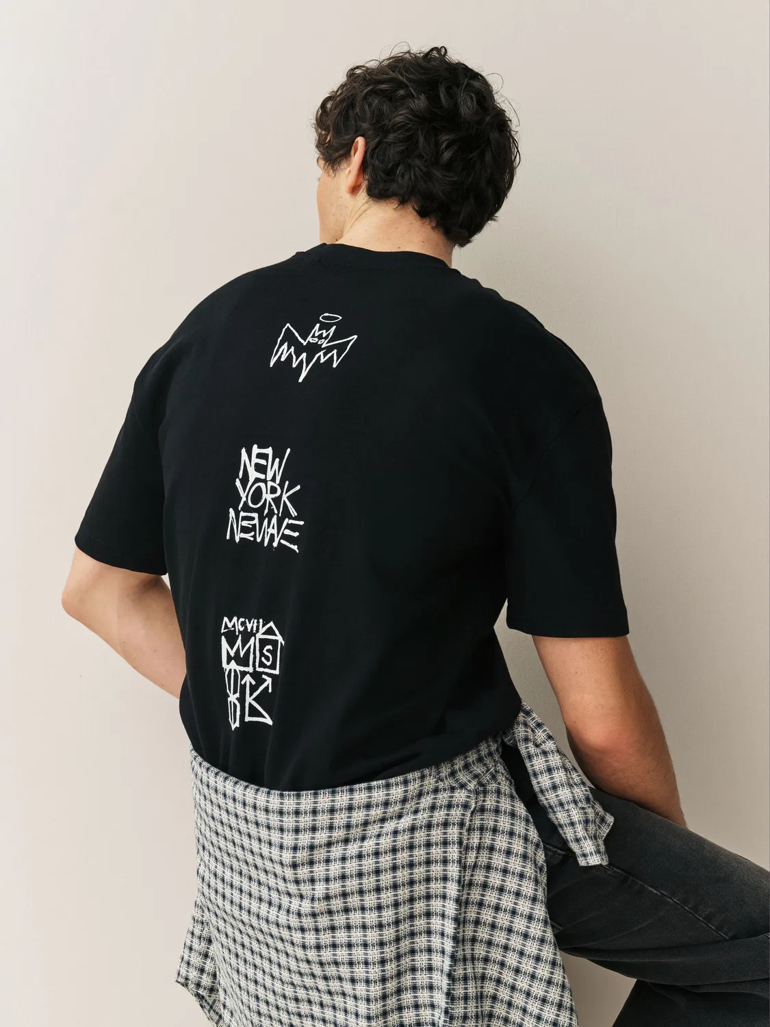 Футболка свободного кроя с принтом Basquiat Next, черный