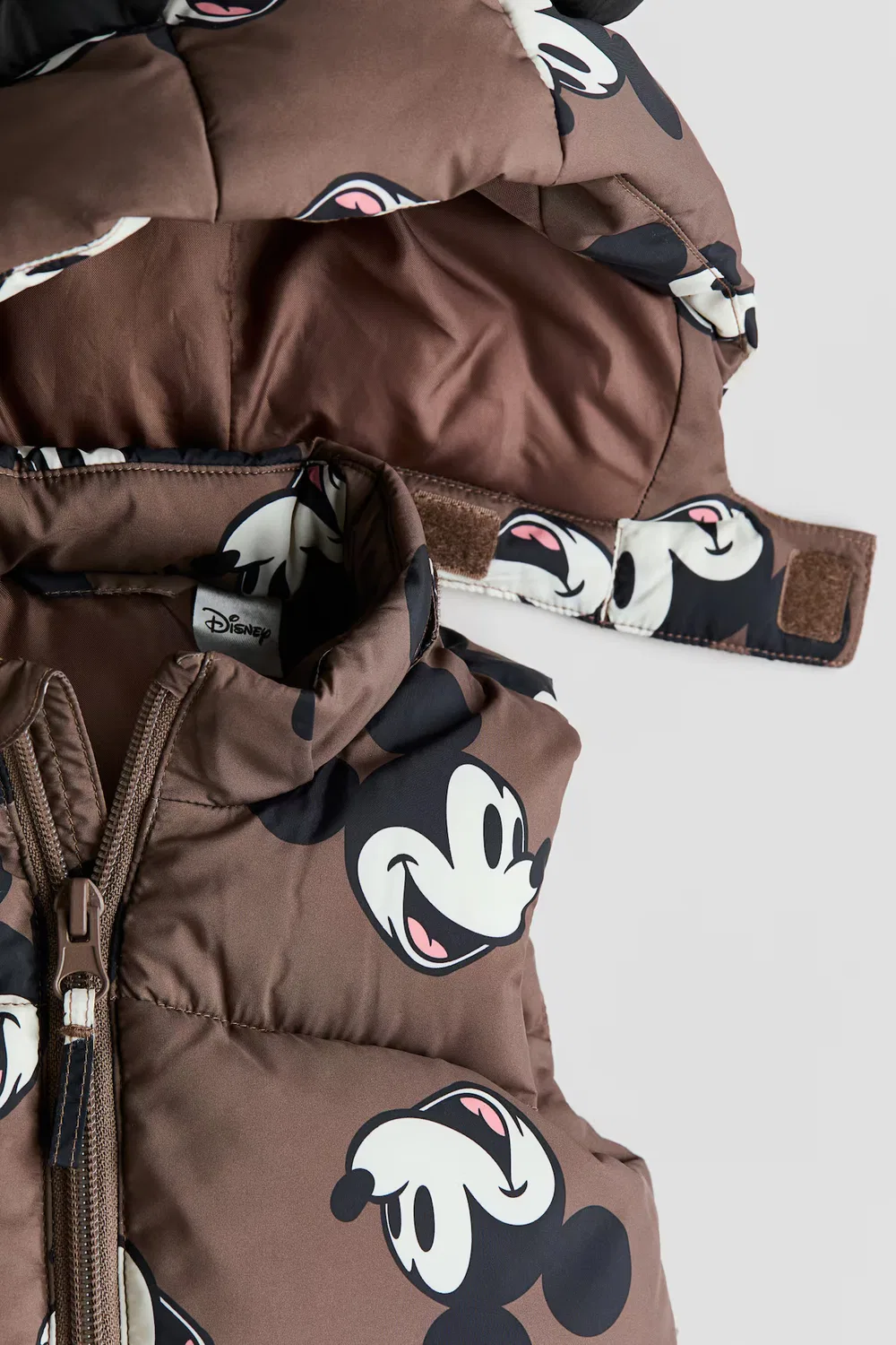 Пуховый жилет с принтом H&M, Brown/Mickey Mouse — фото 2