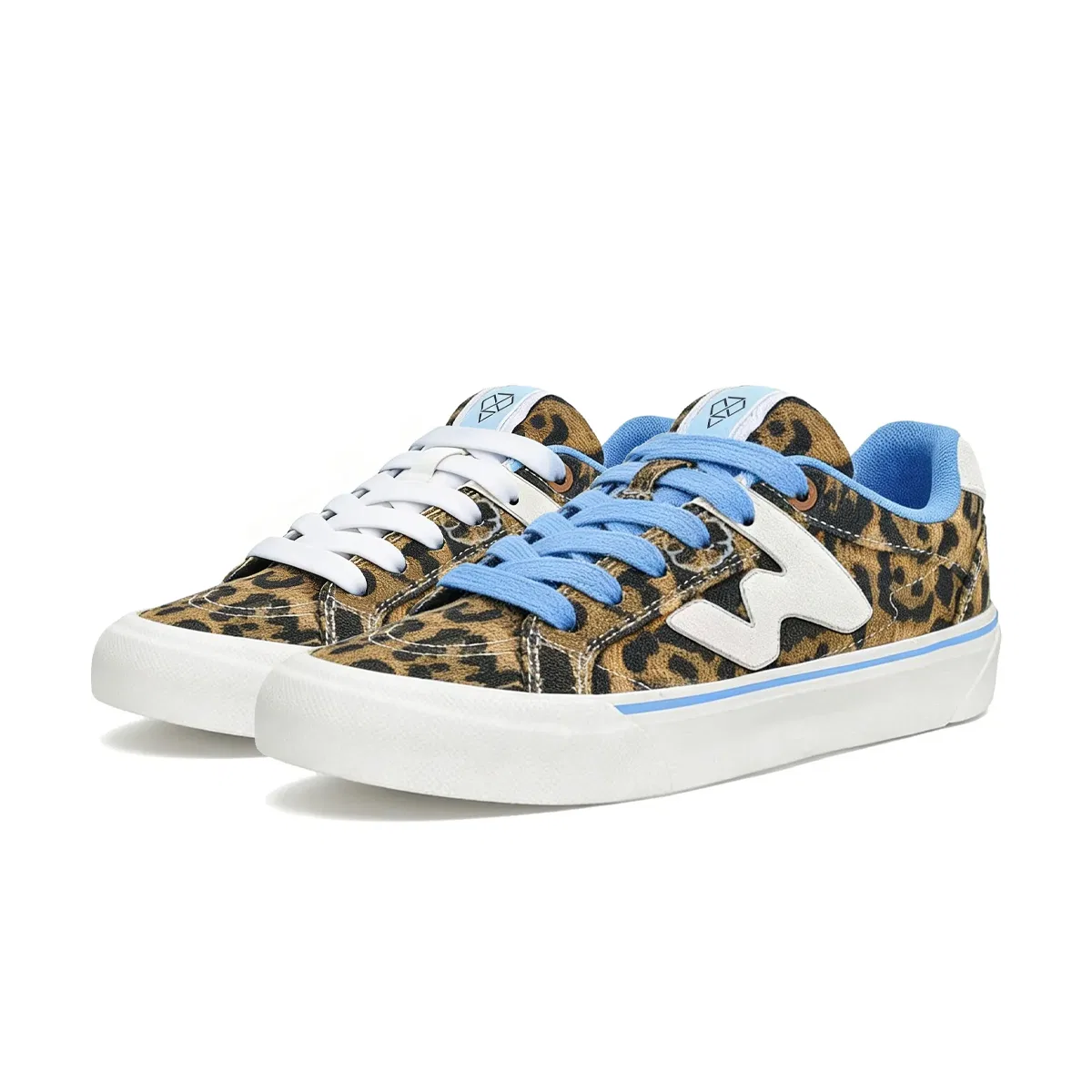 Детские скейтборд-кроссовки с принтом Leopard Print Mismatched Shoelace YALU, Leopard Print Mismatched Shoelace