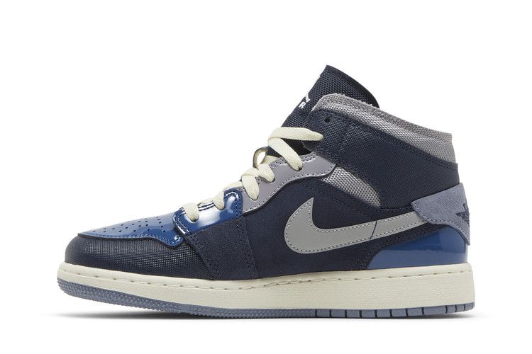 Кроссовки Air Jordan Air Jordan 1 Mid SE Craft GS 'Inside Out - Obsidian', синий — фото 4