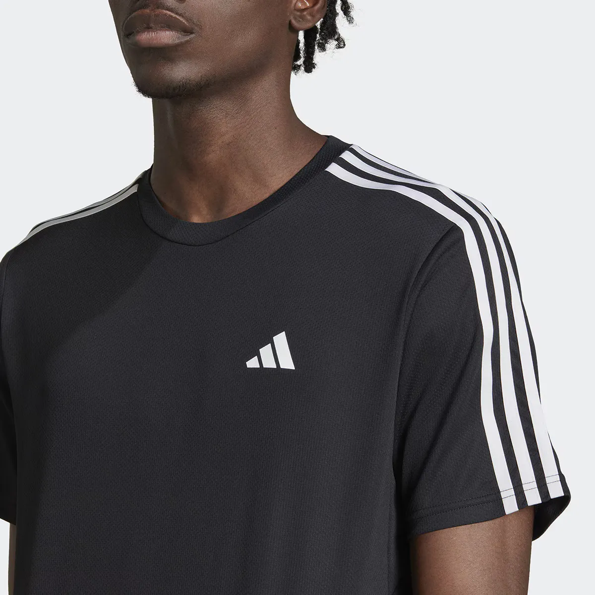 Мужская футболка Adidas Train Essentials Training 3 полоски, чёрный — фото 4