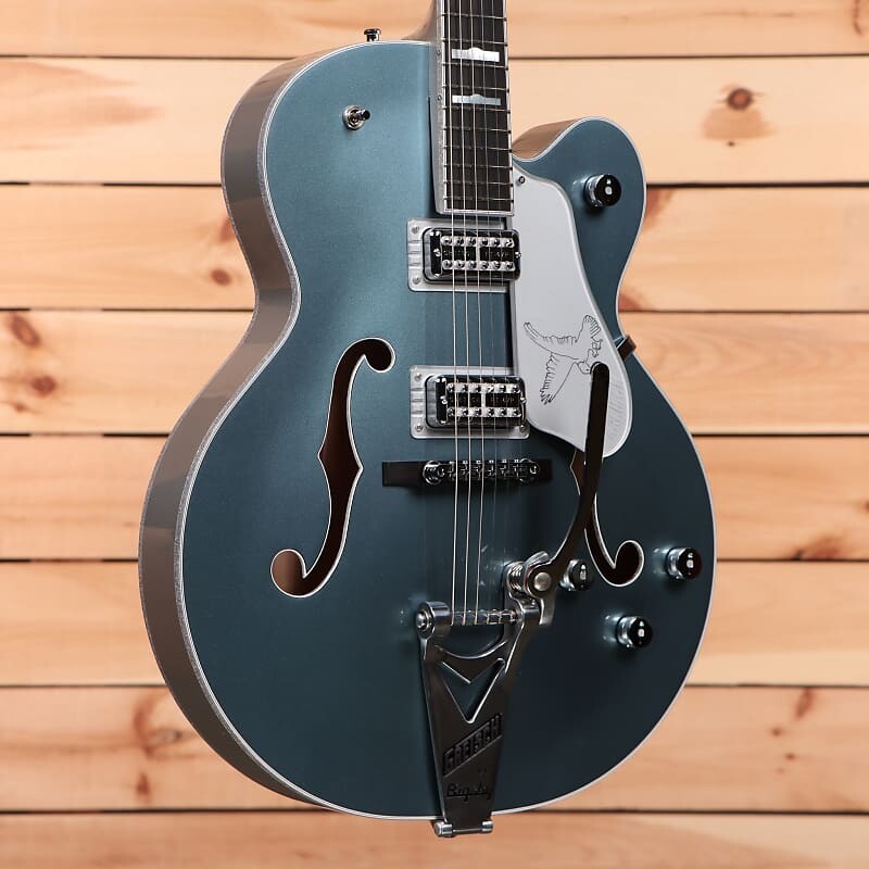 

Электрогитара Gretsch G6136T-140 LTD 140th Double Platinum Falcon - Two-Tone Stone Platinum/Pure Platinum - JT22124694