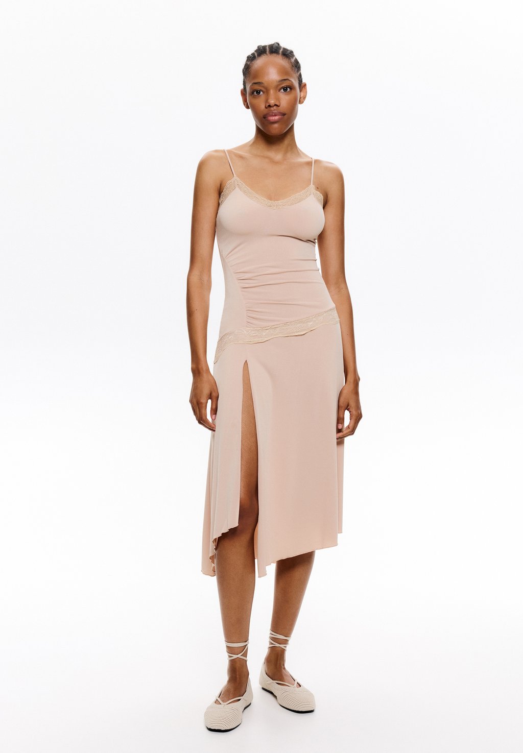 

Повседневное платье THIN STRAP PULL&BEAR, розовый