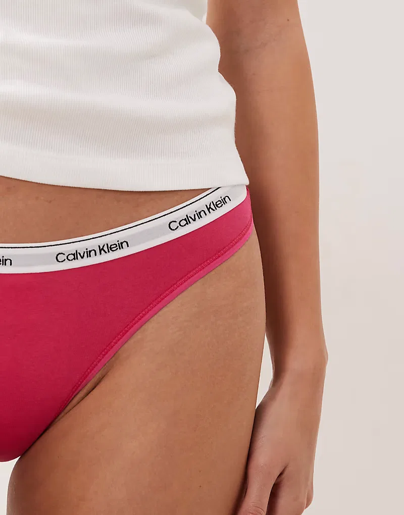 Трусики-стринги Calvin Klein Icon Logo ярко-розовый — фото 3