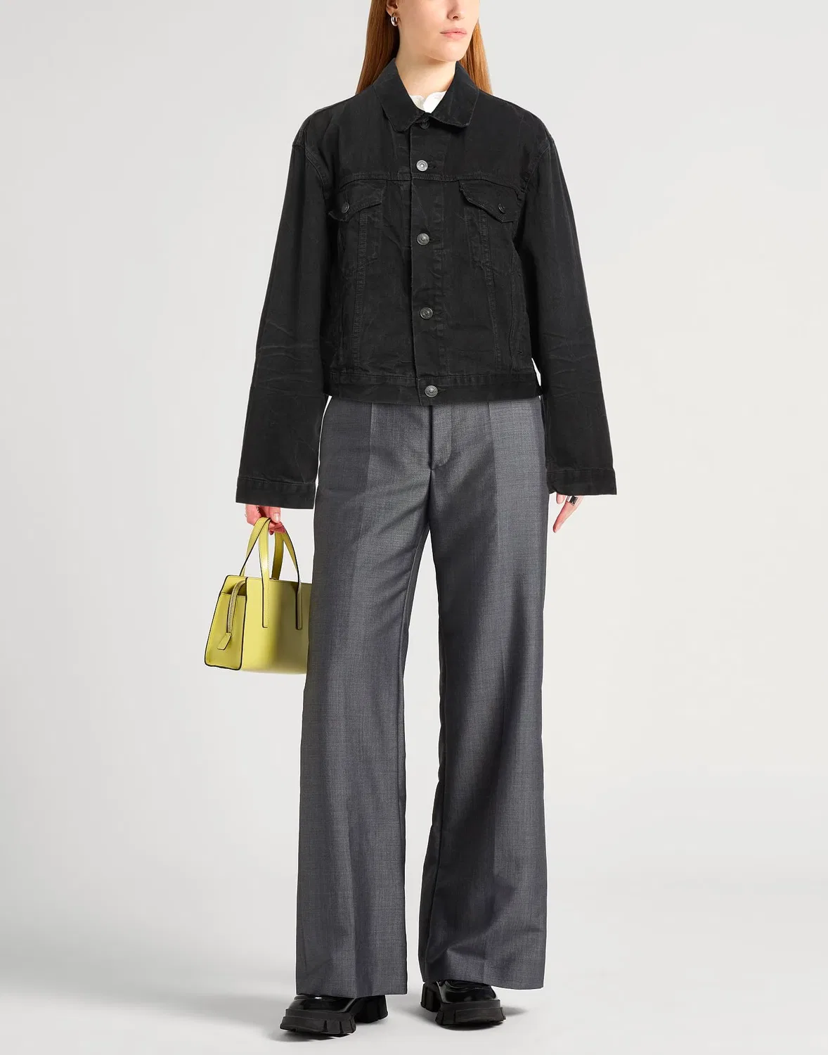 Женская джинсовая куртка-тракер с принтом Balenciaga, черный — фото 2