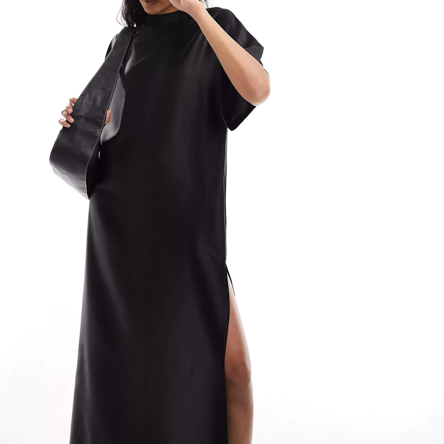 

Платье Asos Design Satin Oversized Midi Tshirt, черный