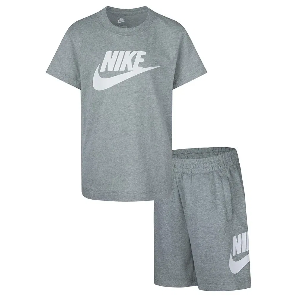 Комплект шорты и футболка Nike, серый