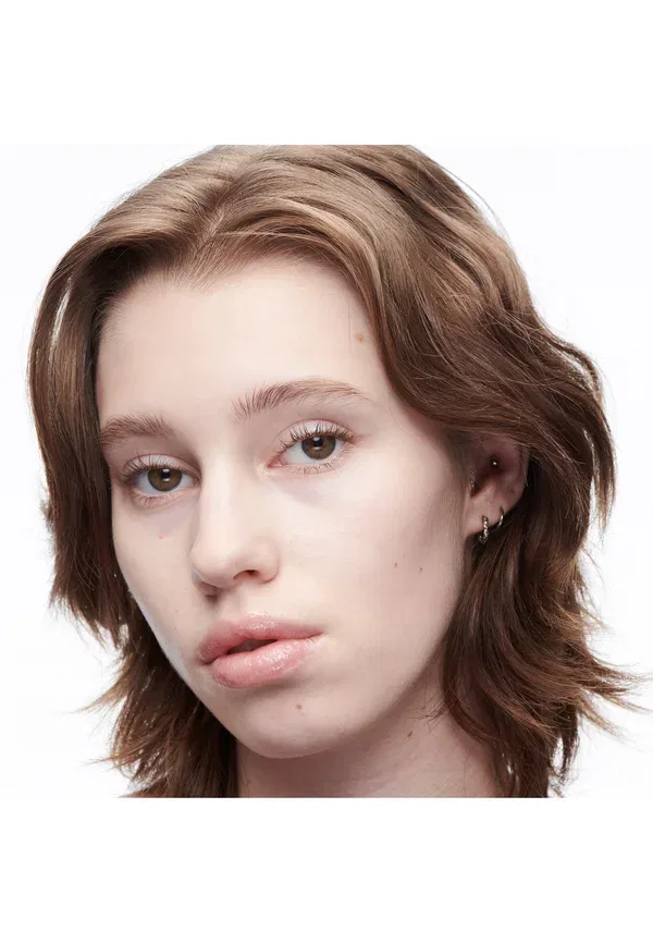 Консилер 24hr Luminous Lift Concealer Mac, NC5 11 мл, цвет nc5 — фото 2