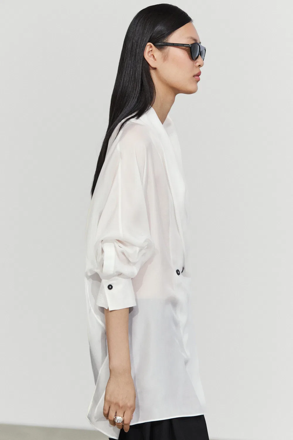 Кимоно Massimo Dutti, в стиле смокинга из 100% шелка, кремовый — фото 4