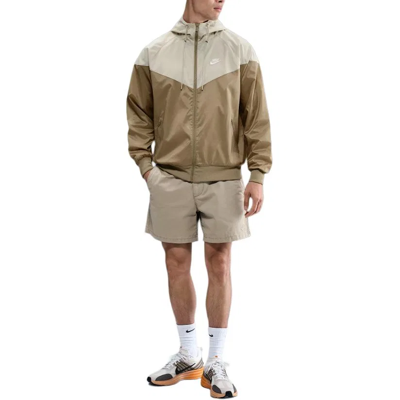 Мужская куртка Nike Khaki — фото 3