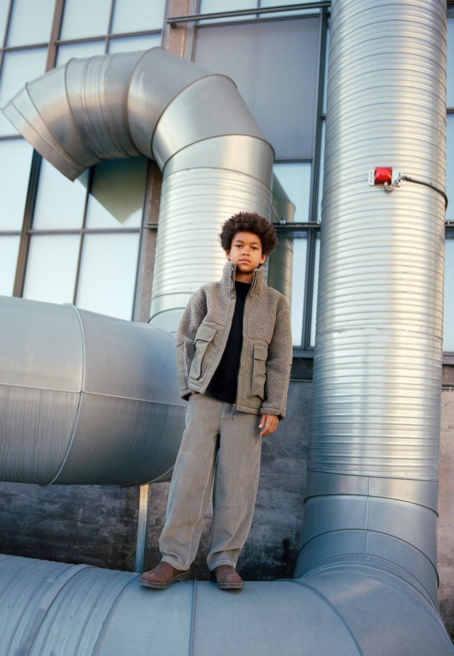 

Флисовая куртка Molo UTHA JACKET, Bark Green/Khaki