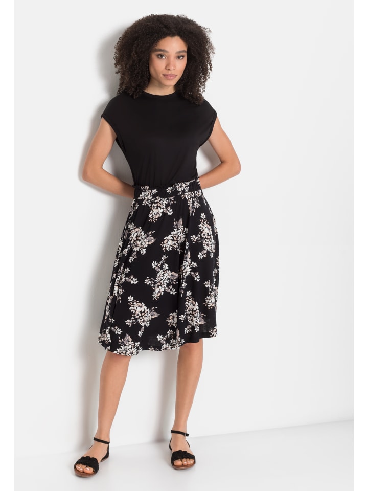 

Платье до колена LASCANA Jerseykleid, цвет schwarz-creme-bedruckt