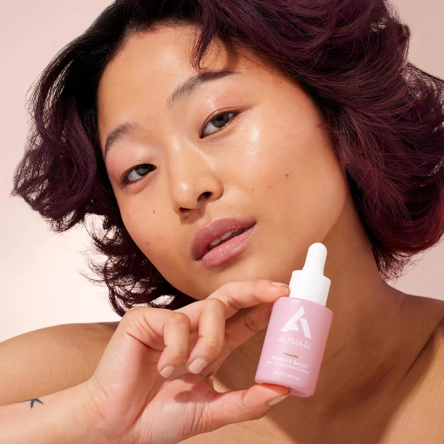 Набор для ухода за чувствительной кожей Alpha-H: балансирующее очищающее средство и сыворотка с витамином Е. — фото 4