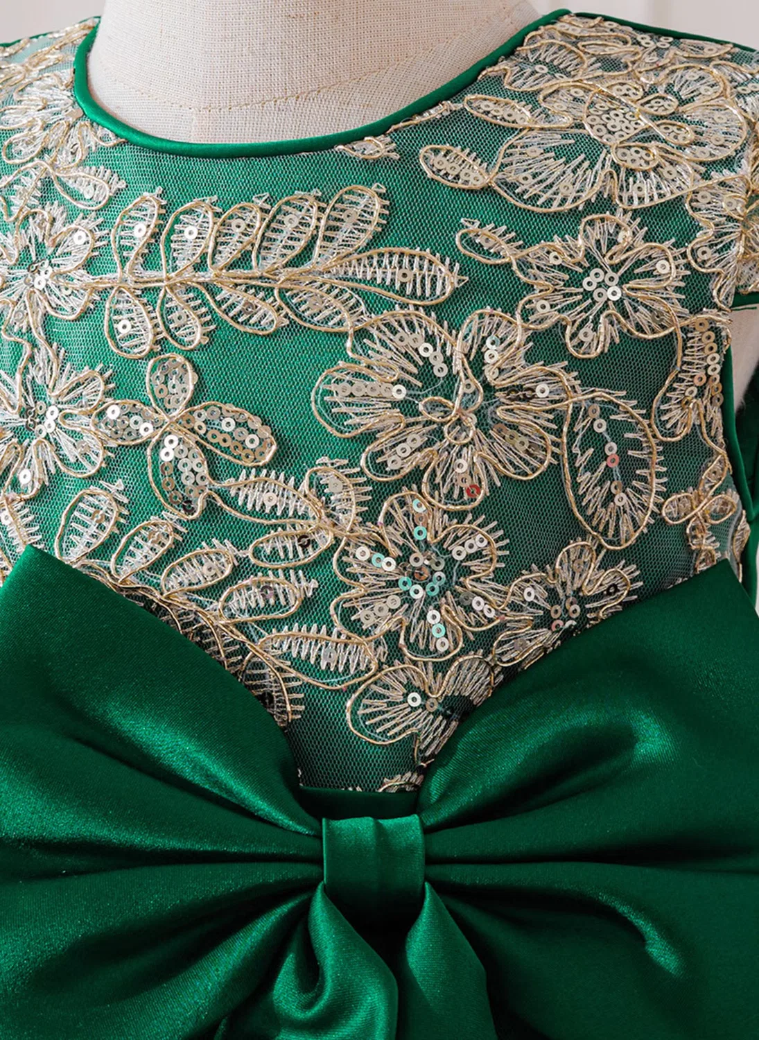 Платье с вышивкой и бантом, модель Girls green embroidered bow party dress, Babyqlo, изумрудный — фото 3