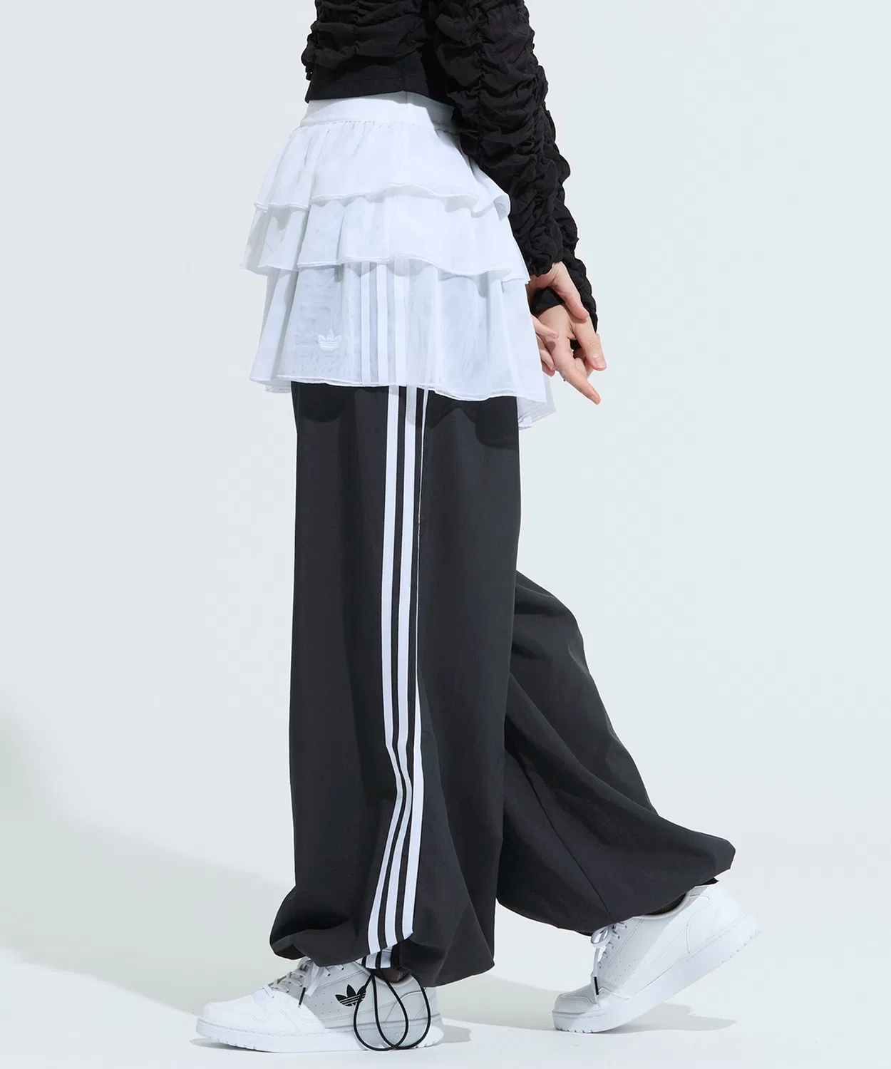 Женские спортивные штаны оверсайз с кулиском Adilenium FB TP Adidas, Black — фото 2