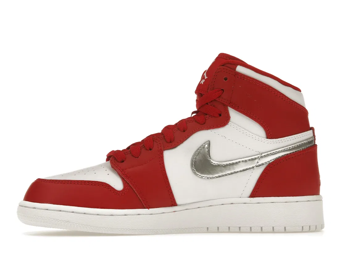 Детские кроссовки Lifestyle Jordan 1 Retro High Jordan, Gym Red/Metallic Silver-White — фото 3