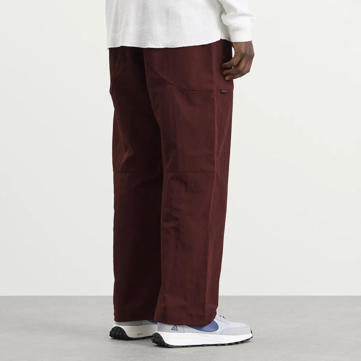 Штаны Nike ACG Dolomite, Mystic Dates & Summit White — фото 3