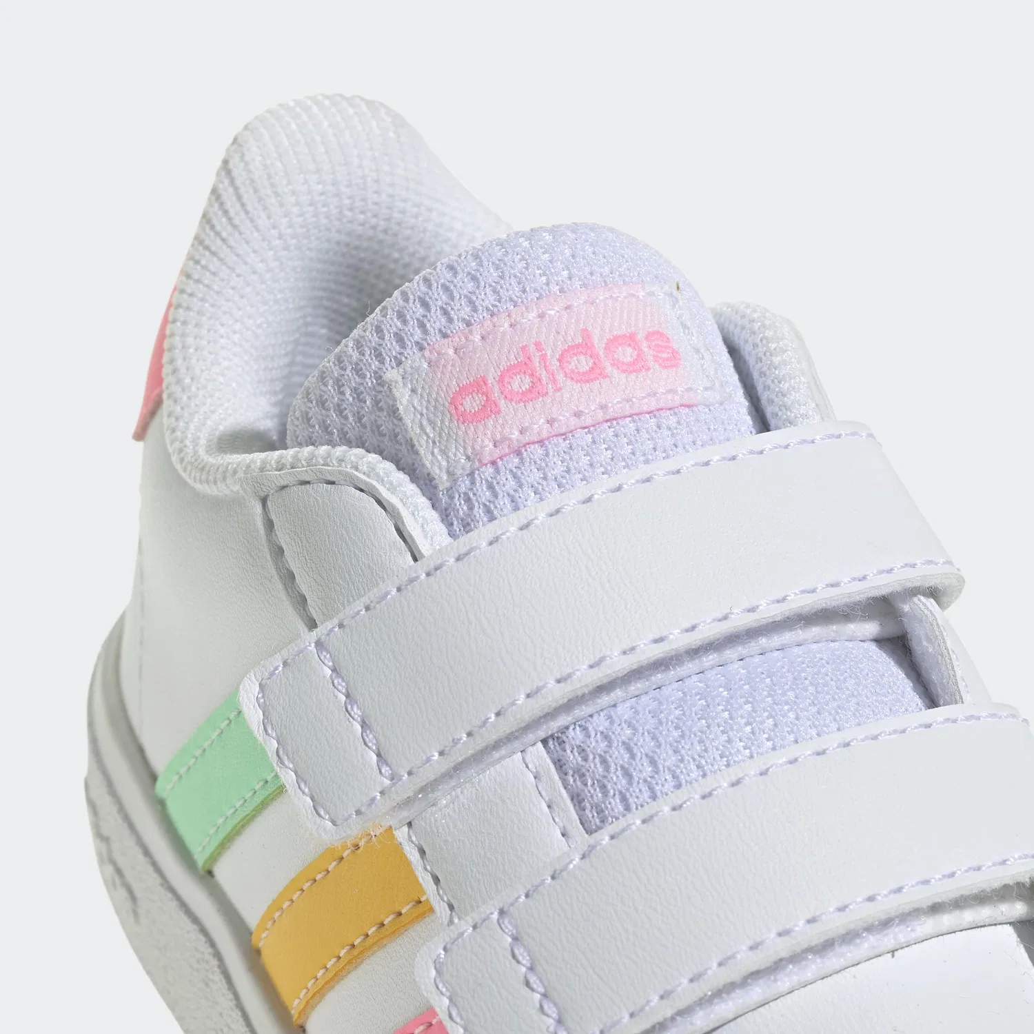 Детские кроссовки на липучке Grand Court 2.0 Cf I Adidas, Ftwr White Pulse Mint Beam Pink — фото 4
