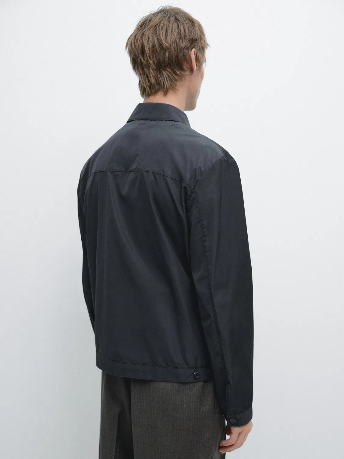 Короткая куртка из технической ткани Massimo Dutti, темно-синий — фото 3