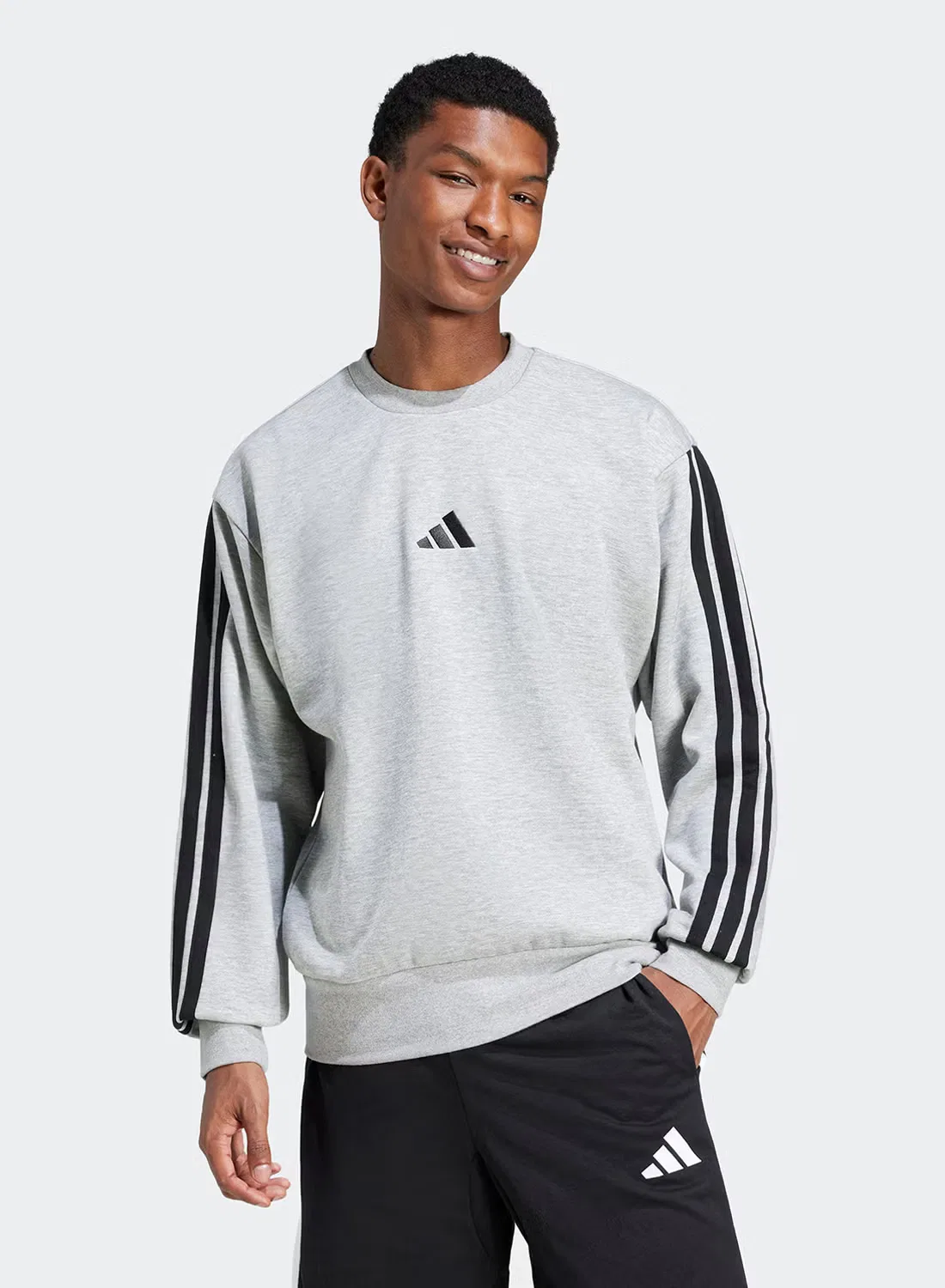 Свитшот с принтом 3-Stripes essential fleece Adidas, серый