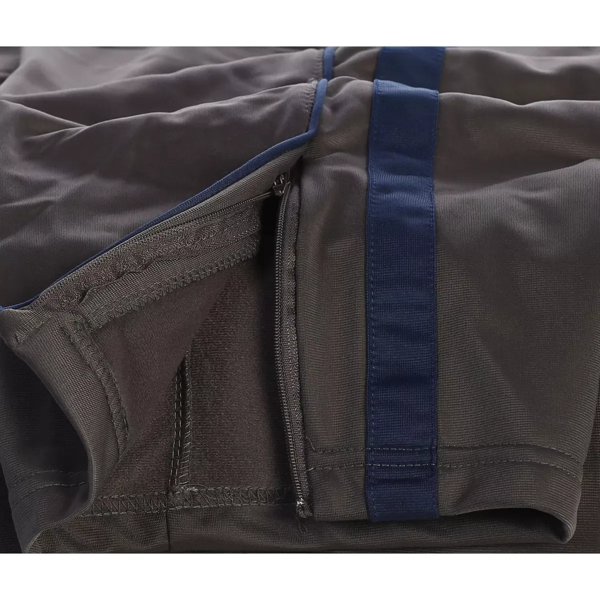 Детские спортивные штаны с утепленной подкладкой GIOBERTI, Charcoal — фото 3