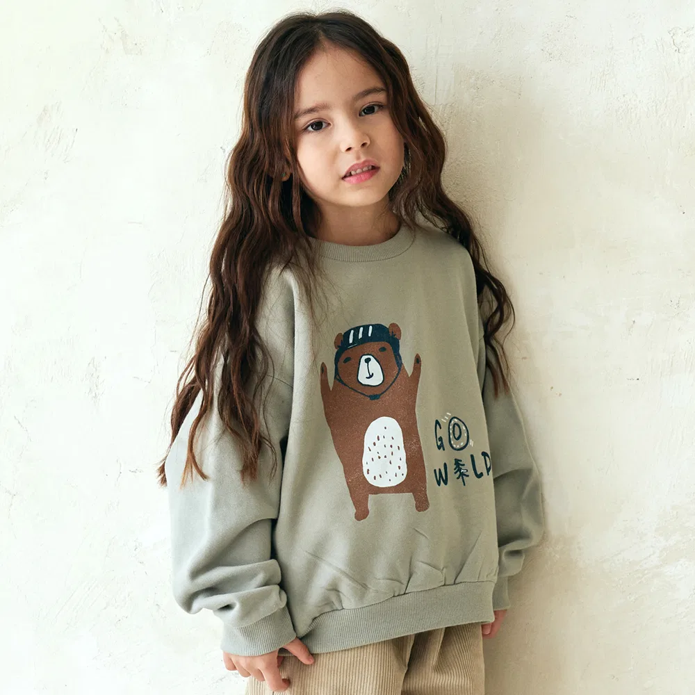 Детский свитшот с длинным рукавомс принтом Wild Bear Bear Hug MTM Greysh Khaki BEACHESAND CREAM KIDS, Khaki