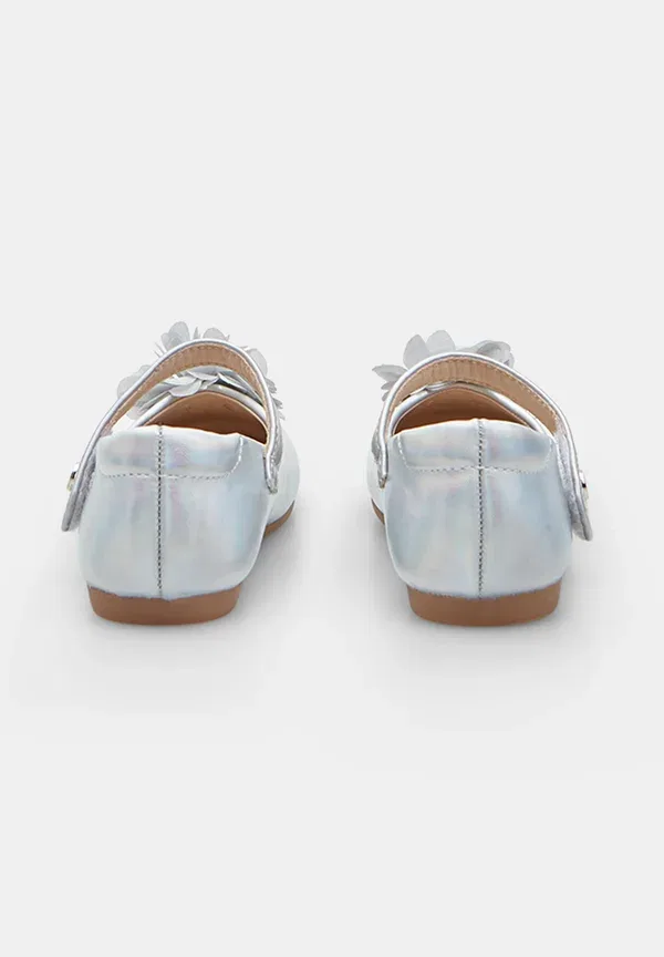 Балетки из Cordura Bata, серебро — фото 4