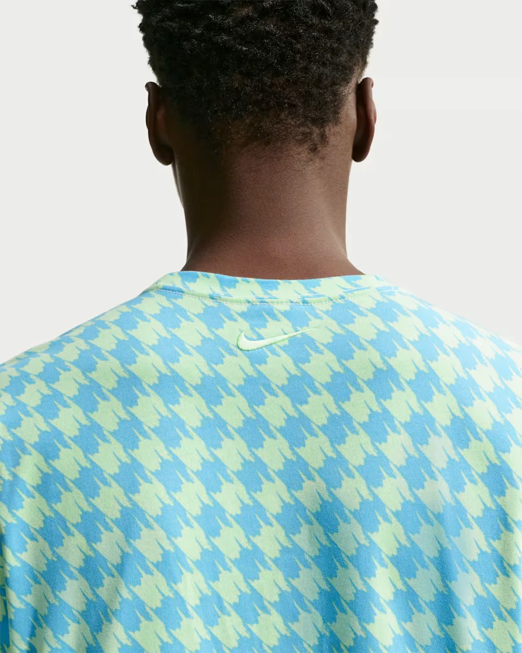 Футболка Nike Club Rules, Football Blue/Light Liquid Lime — фото 2