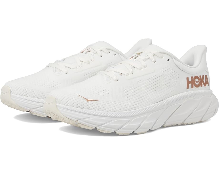 

Кроссовки Hoka Arahi 7, цвет Blanc De Blanc/Rose Gold
