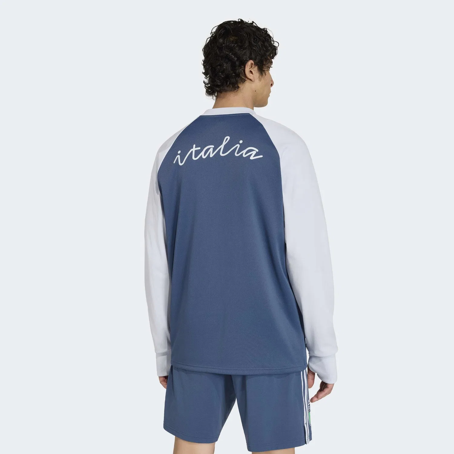 Футболка Adidas Performance Shirt Italien 26 Pre-Match Warm темно-синего цвета — фото 3