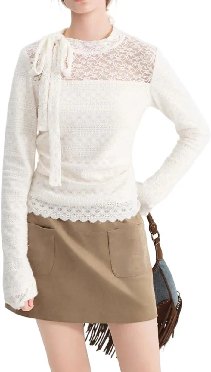 

Женский вязаный топ с поясом и кружевной вставкой