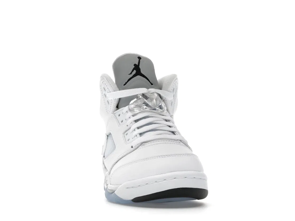 Детские кроссовки Lifestyle White Metallic Jordan 5 Retro Jordan, White/Metallic Silver/Black — фото 2