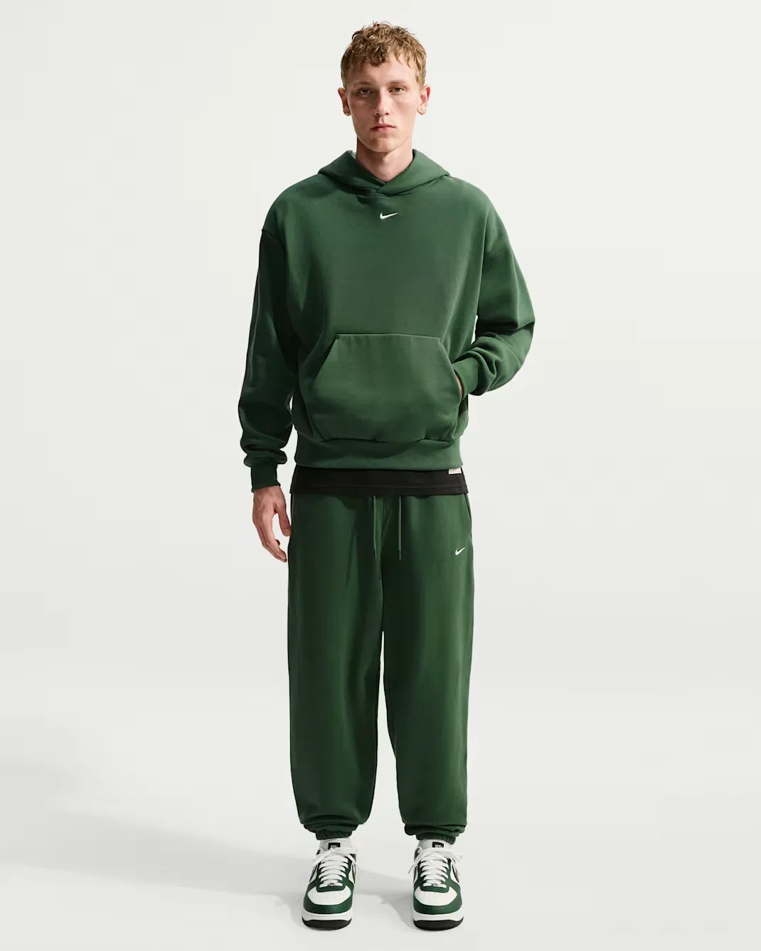 Мужская толстовка с капюшоном Nike Solo Fleece, Fir/Sail — фото 4