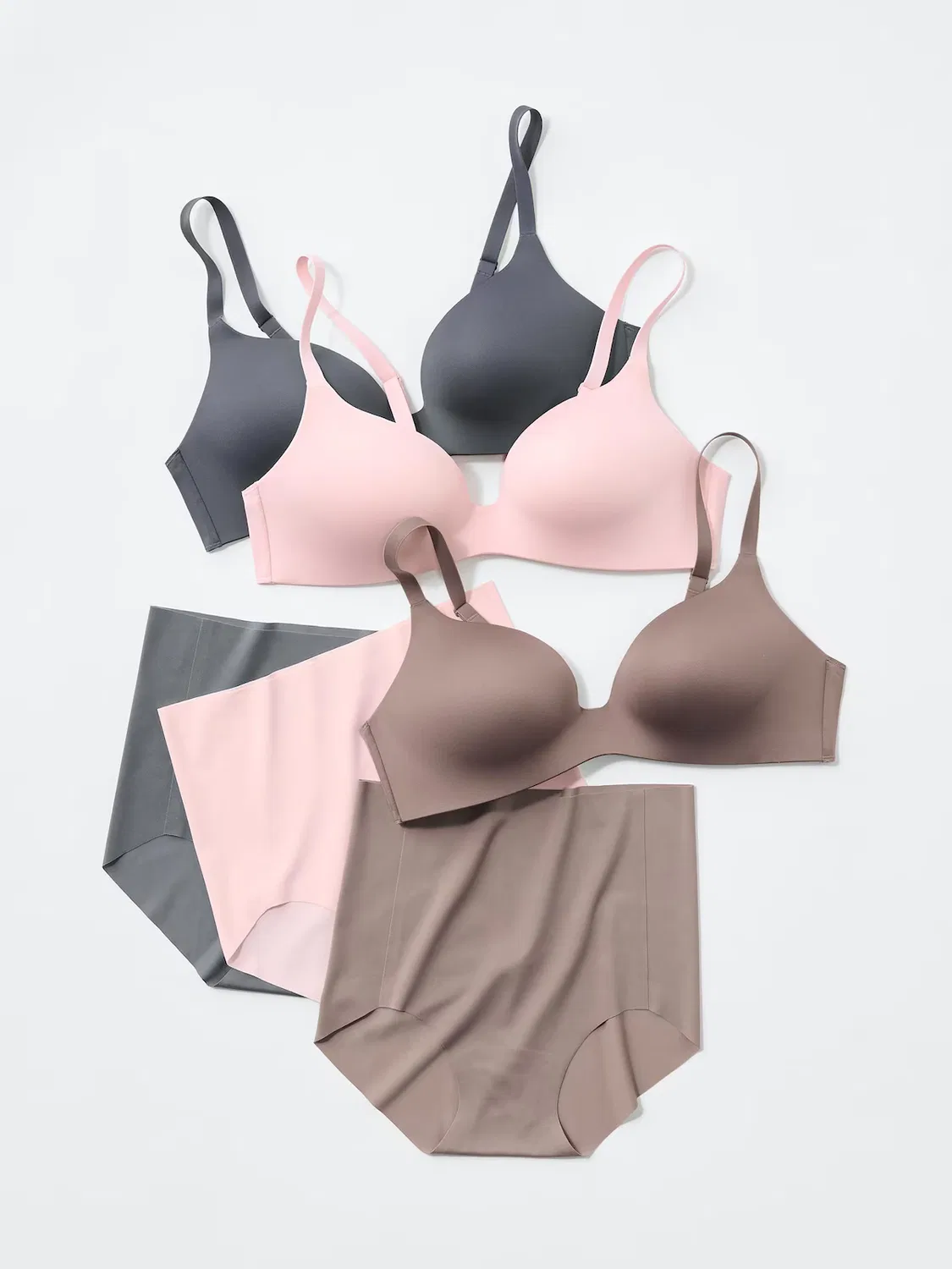 Бюстгальтер Uniqlo, 3D без косточек, черный — фото 4