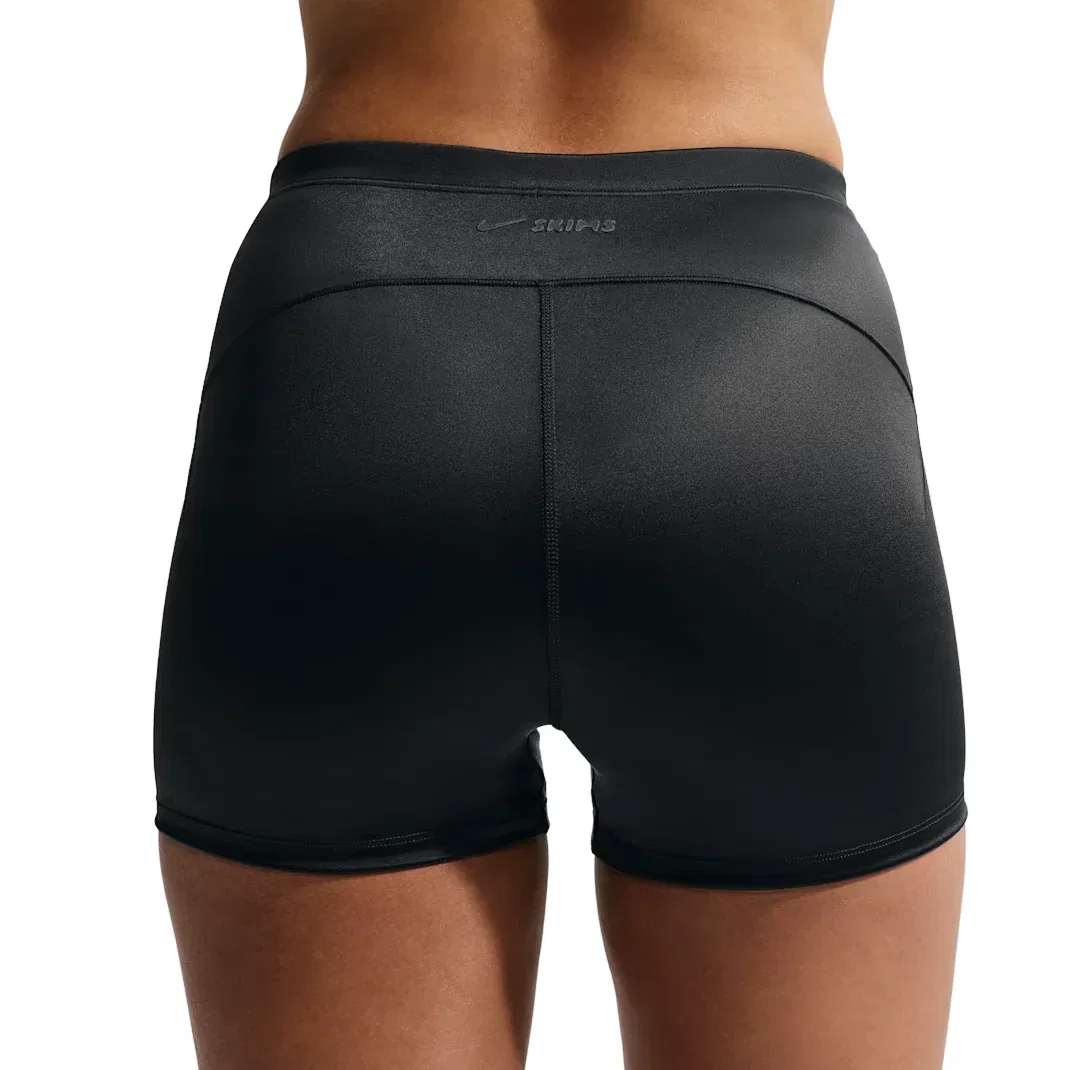 Женские шорты SKIMS Satin Shine Mid-Rise 2" Boyshorts with Drawcord 'Obsidian' Nike, Obsidian — фото 3