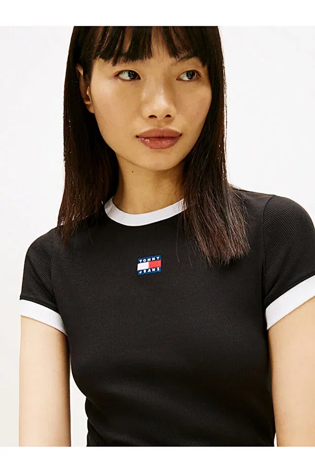 Женская футболка с принтом TJW Slim Sh Badge SS Rib Ext Tommy Hilfiger, Black — фото 2