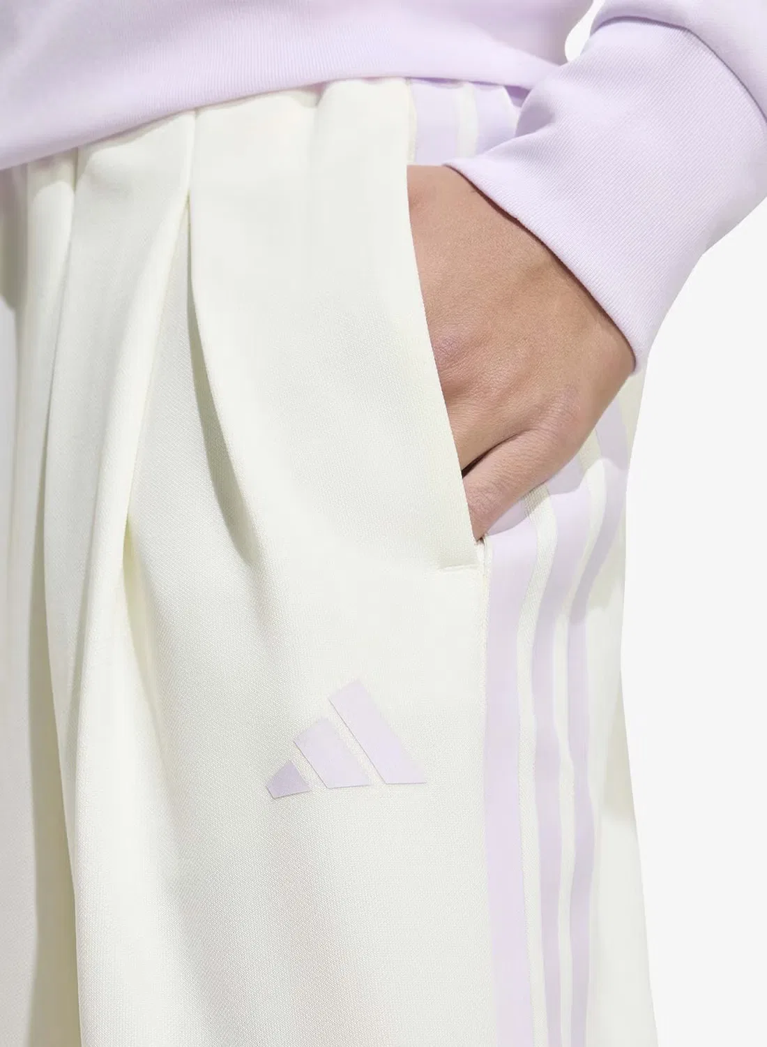 Брюки спортивные свободные Tiro 3-stripes Adidas, белый — фото 3