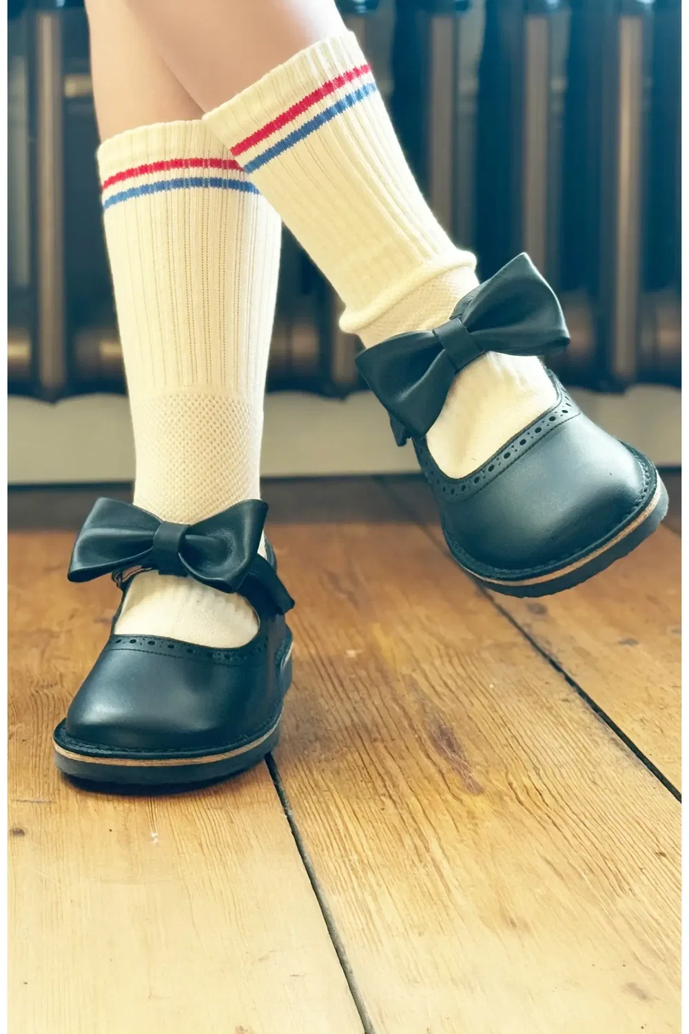 Детские сандалии Mary Jane с тиснением Martha Bow Young Soles, черный — фото 2