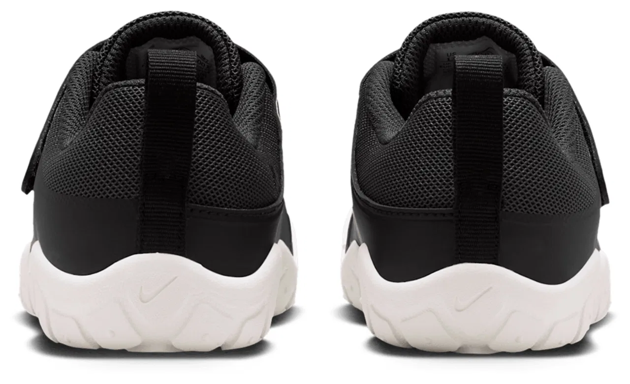 Кроссовки для мальчиков Swoosh 1 Essential Nike, цвет White/Anthracite/Black — фото 3