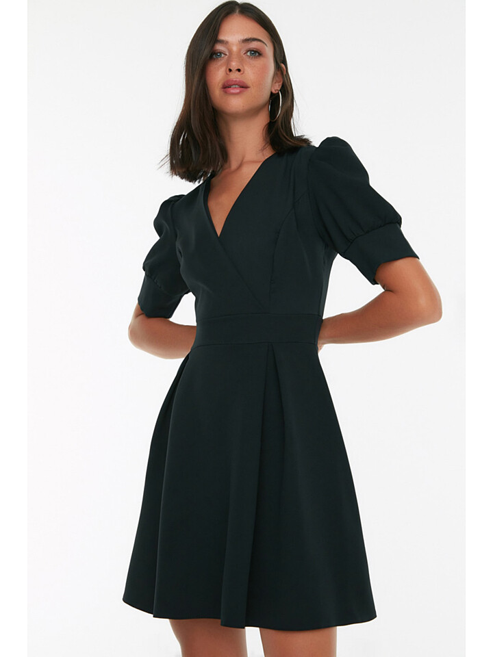 

Платье trendyol, черный